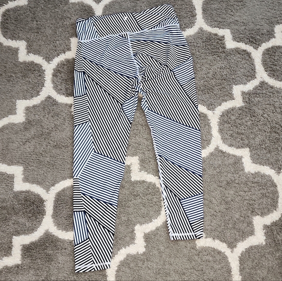Old Navy Legging - Picture 2 of 4